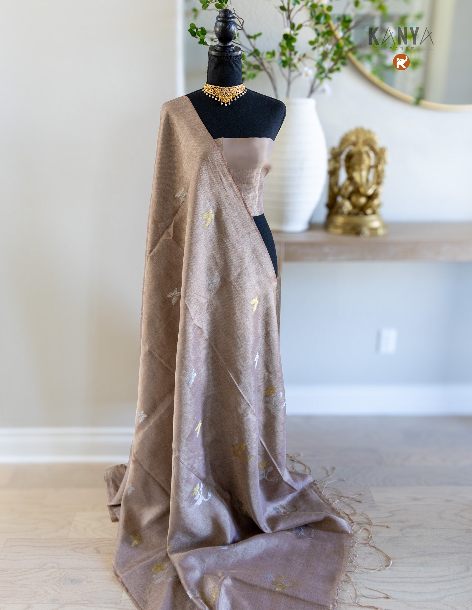 Plain Metallic Linen Saree | Elegant Handwoven Shimmering Linen Saree